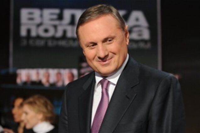 Колода залишиться колодою і в орденах, і в стрічках