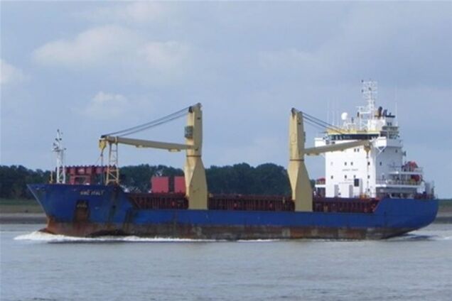 У Середземному морі останолено судно зі зброєю для Сирії