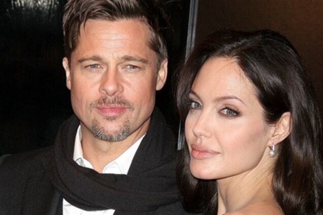 Анджеліна Джолі і Бред Пітт оголосили про заручини