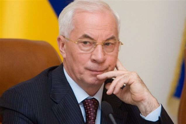 Азаров: Великдень - це як відродження після кризи 