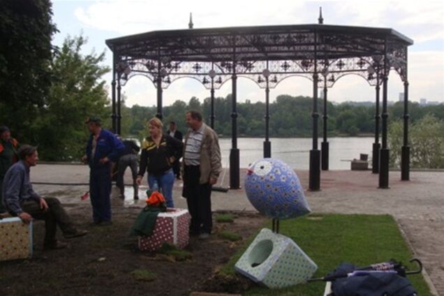 Деньги на ремонт Русановской набережной ушли на счета фиктивного предприятия