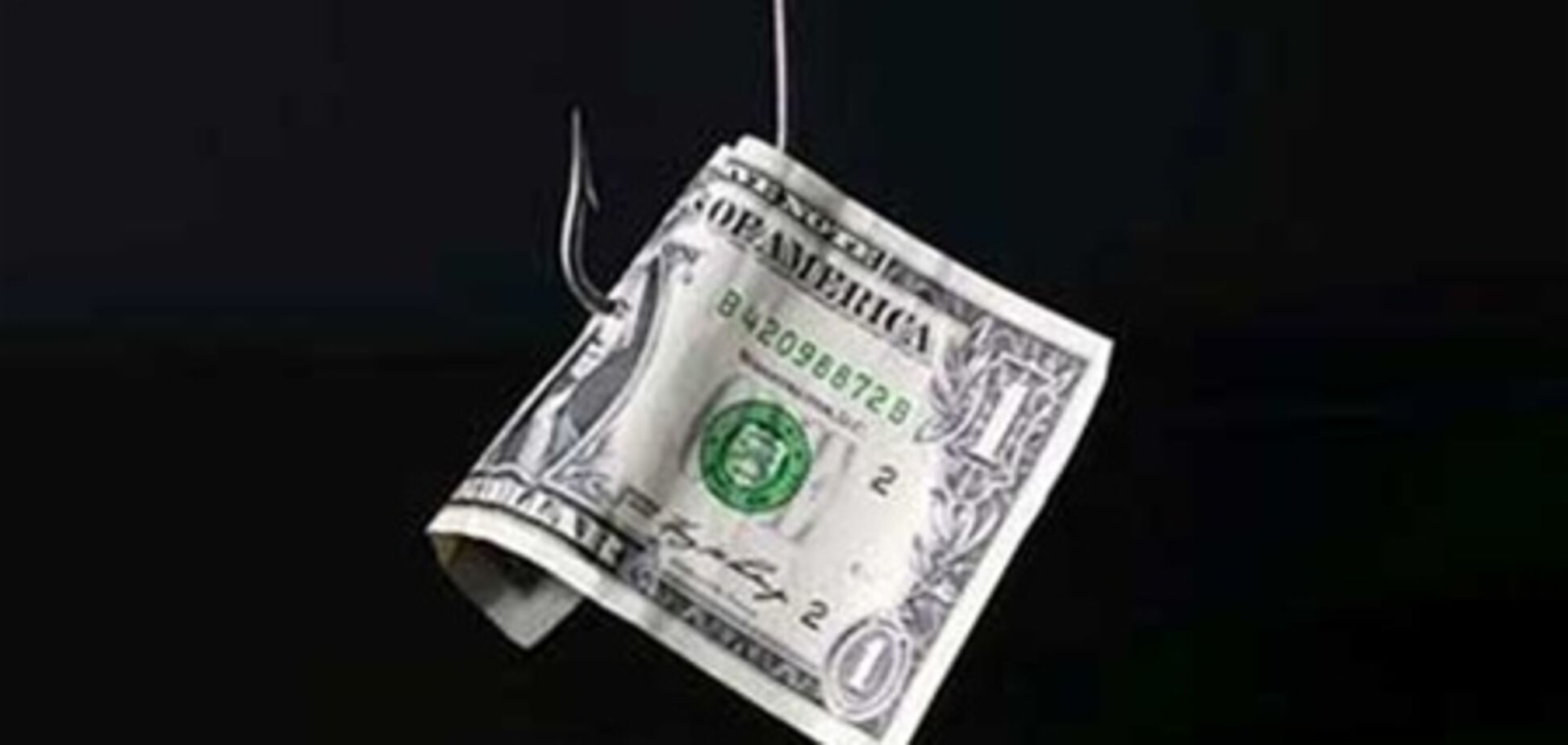 Украинцы начали скупать доллары, но неактивно