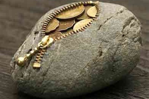 Милицию и таможню обязали брать с украинцев меньше денег