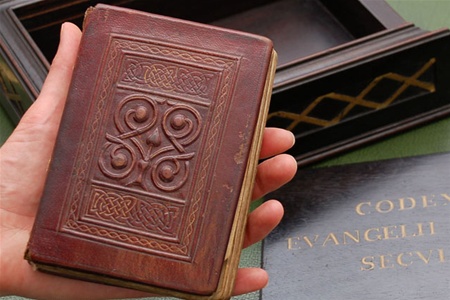 Британська бібліотека купила найстаріше Євангеліє за 14 млн доларів