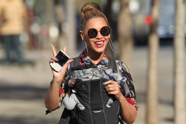 Бейонсе топает в Central Park. Фото