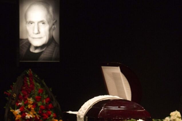 Пороховщикова провожали в последний путь криками 'Браво!'