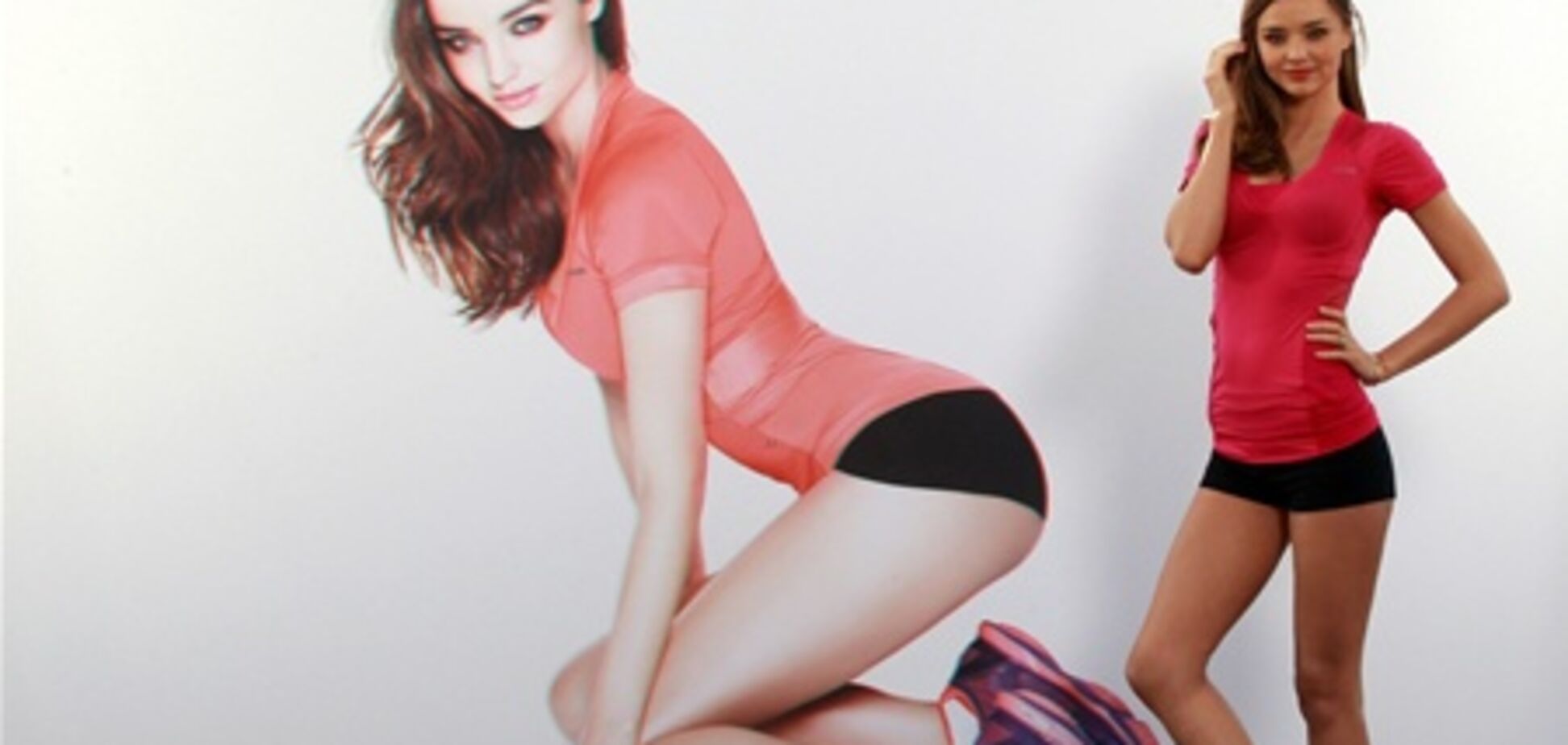 Миранда Керр показала свою гибкость. Фото