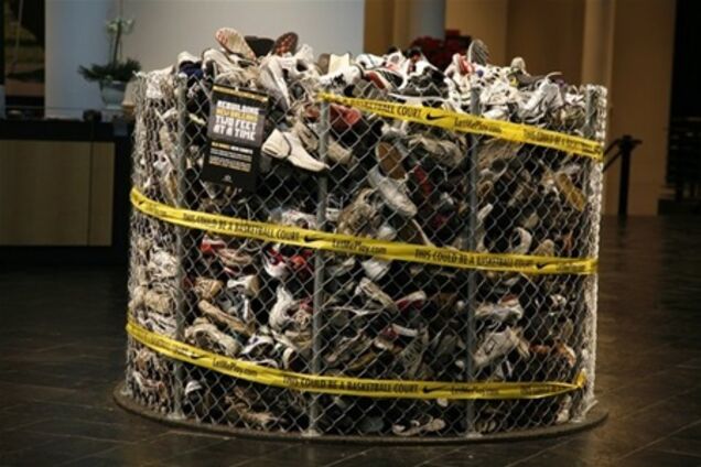 Nike зі старих кросівок спорудив унікальну спортмайданчик 