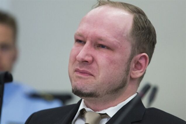 Брейвік заплакав в залі суду