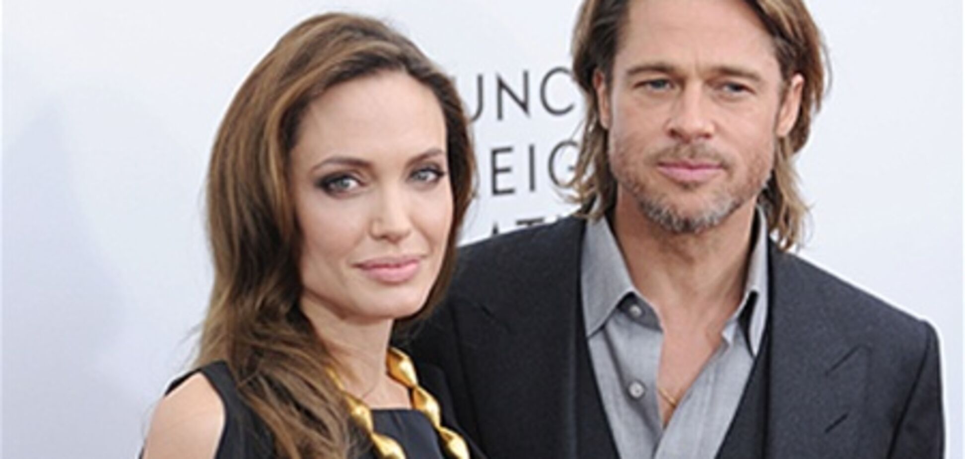 ООН отдала беженцев Джоли