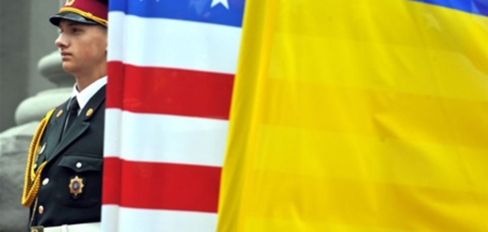 Украина поднимает цены на визы для американцев