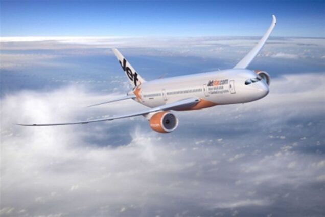 В Австралії пілот забув випустити шасі через смски