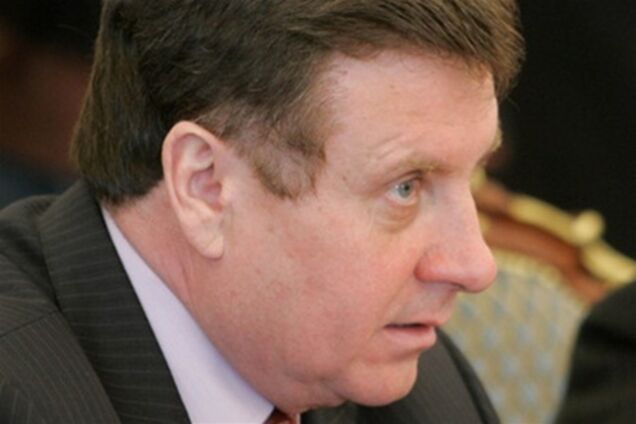 Мартынюк, заработавший в 2011 полмиллиона, получает материальную помощь