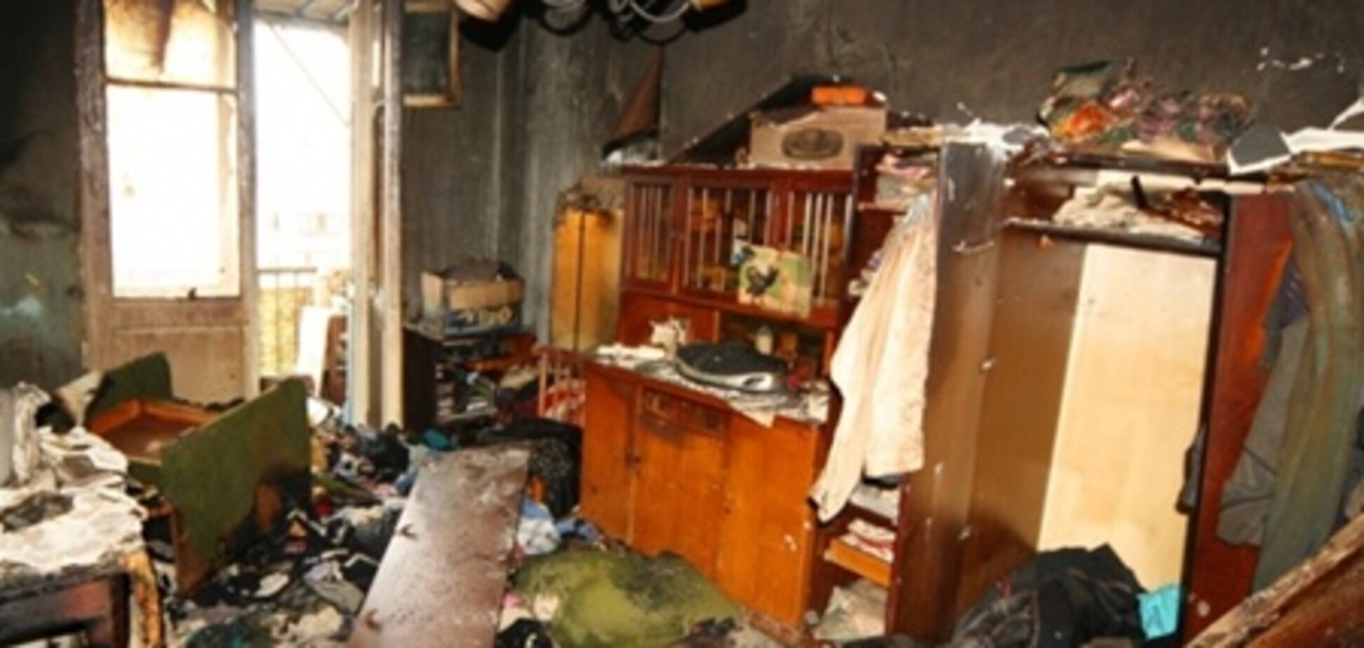В жилом доме Киева произошел пожар, погибла семья