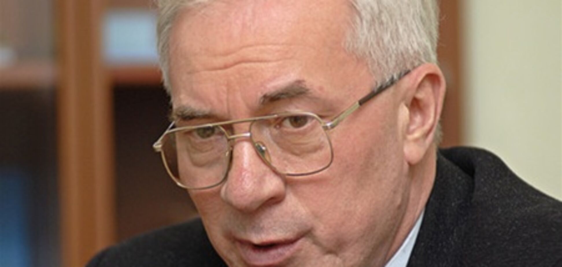 Азаров домовився з Податковою про зниження тиску на бізнес