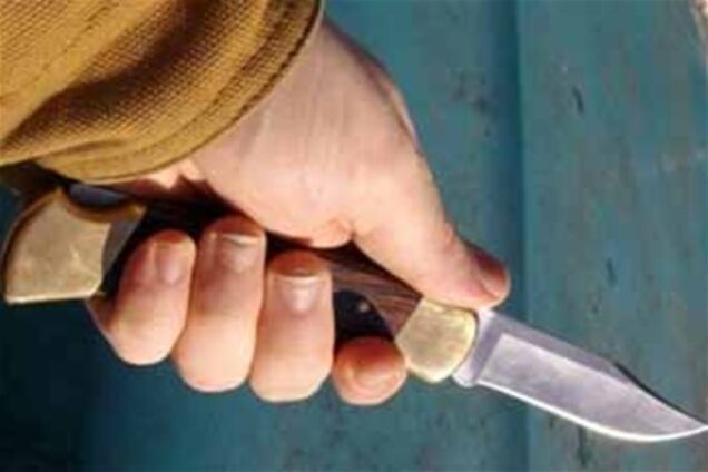 В Киеве ранили ножом оператора СТБ - СМИ