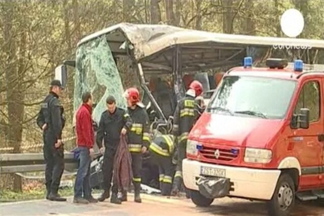 В Польше автобус влетел в грузовик: 24 пострадавших