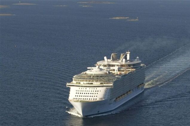 На крупнейшем в мире круизном лайнере произошел пожар