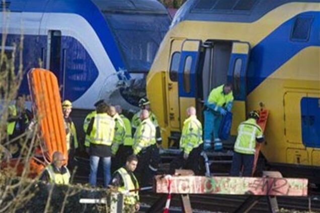 Зростає кількість постраждалих при зіткненні поїздів в Амстердамі