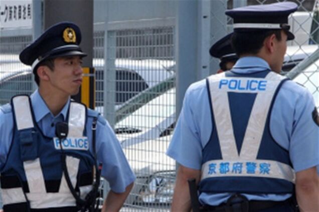 Автомобиль с 18-летним водителем врезался в колонну школьников в Японии