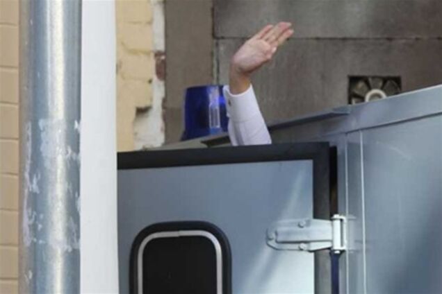 Как Тимошенко вывозили из больницы 'Укрзализныци'. Видео