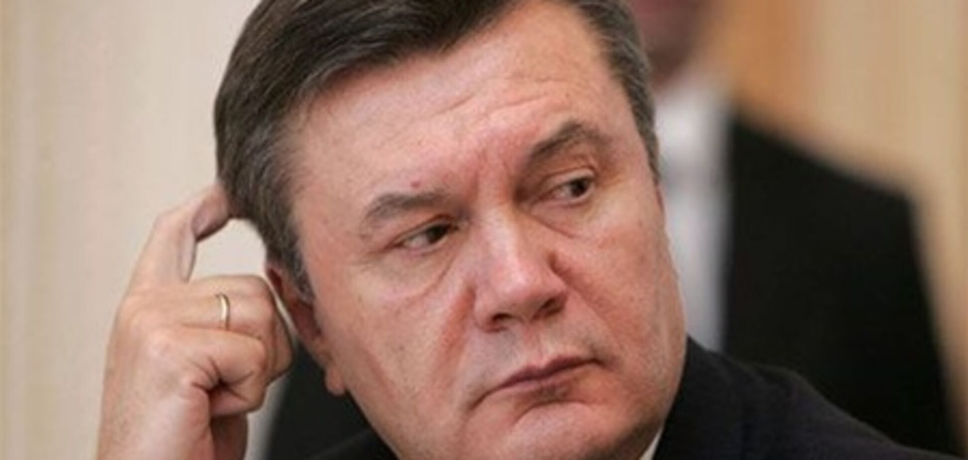 Украинская экономика должна ускорить темп развития - Янукович