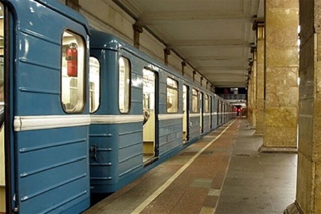 Причина падения пассажира в метро - самоубийство?