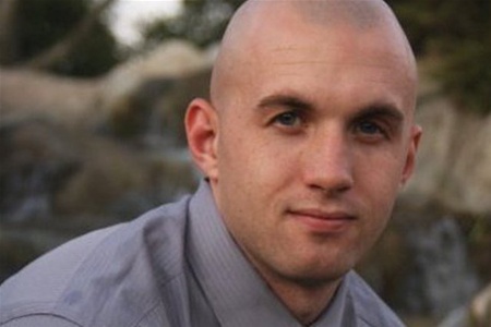 В США уволен морпех за высказывания в адрес Обамы на странице в Facebook