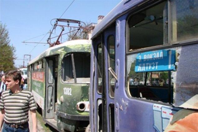 В результате взрывов в Днепропетровске пострадали 29 человек