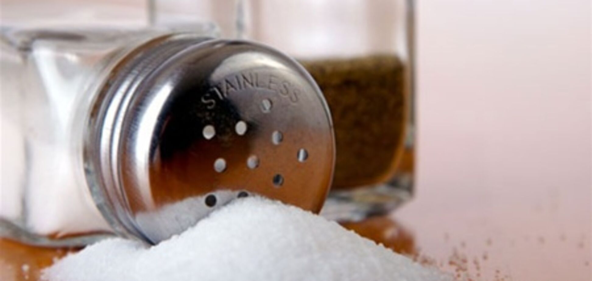 Сколько соли есть, чтобы избежать инсульта
