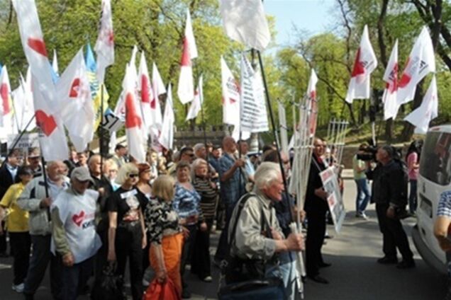 Оппозиционеры организовали митинг на Майдане