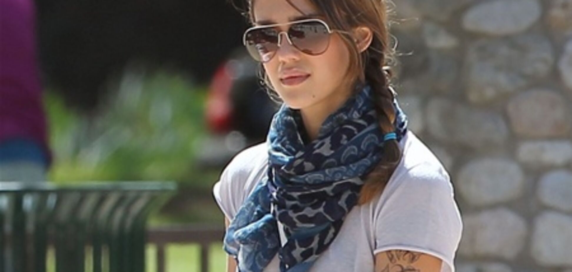 Альба показала новую татуировку. Фото