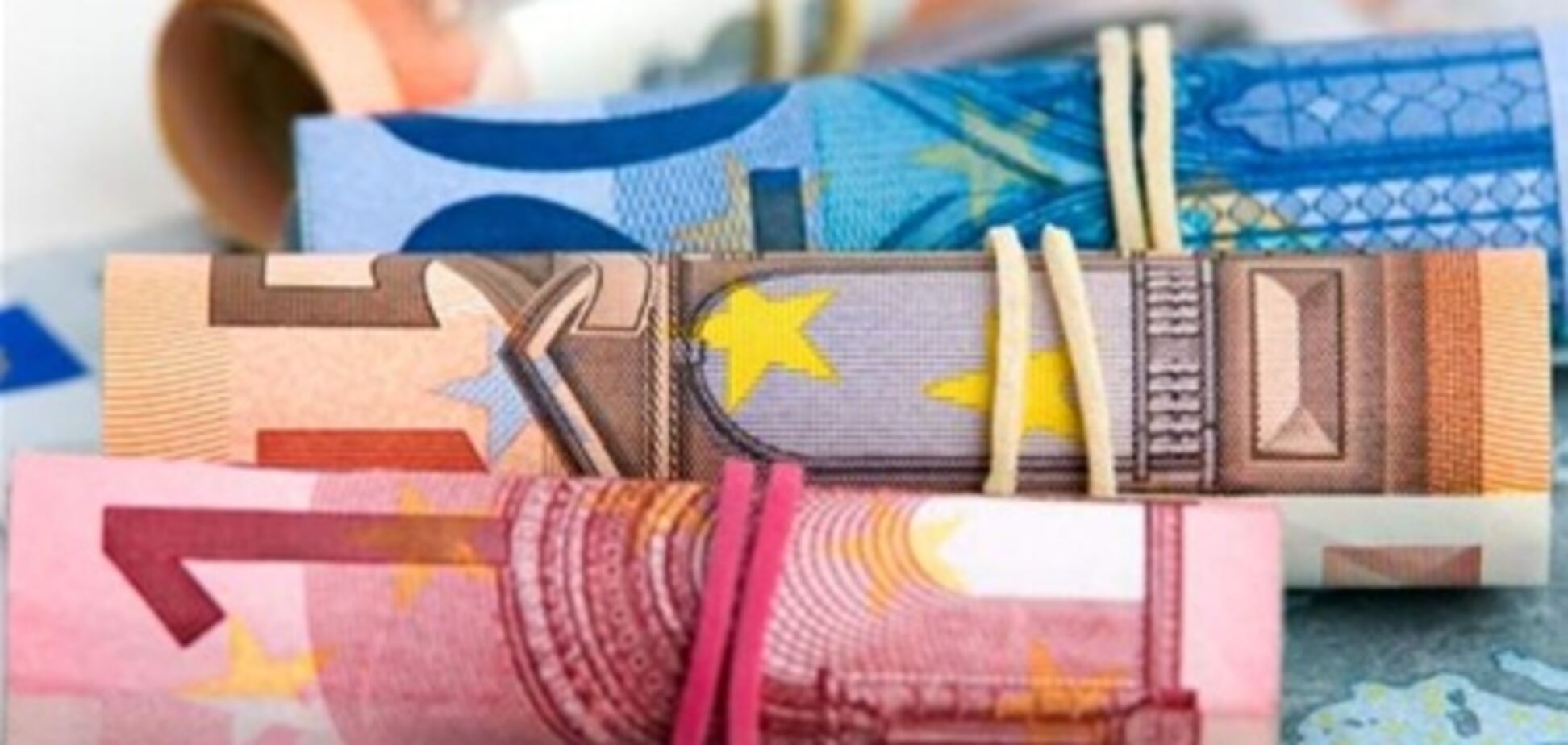 Евро незначительно подорожал, 04 апреля 2012