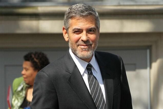 Джордж Клуни рассорился с Киблер 