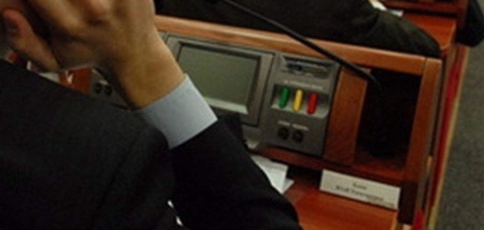 Скандальный участок на Печерске стал сквером