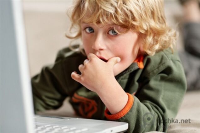 Каждый третий ребенок указывает в соцсетях свой домашний адрес - исследование