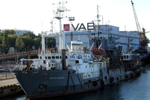 Украинские моряки объявили голодовку в Турции