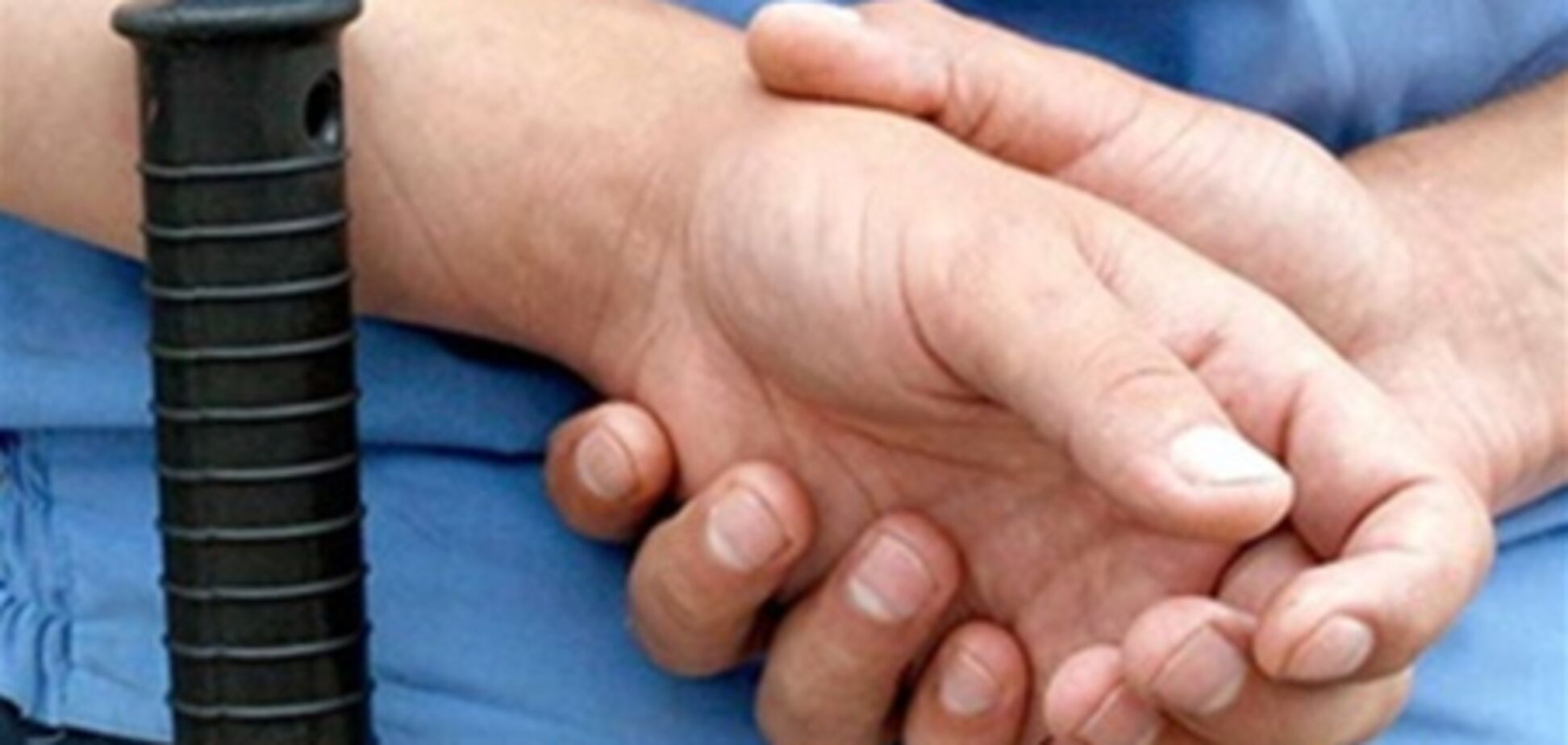 В Лубнах милиционеры избили и ограбили благотворителя