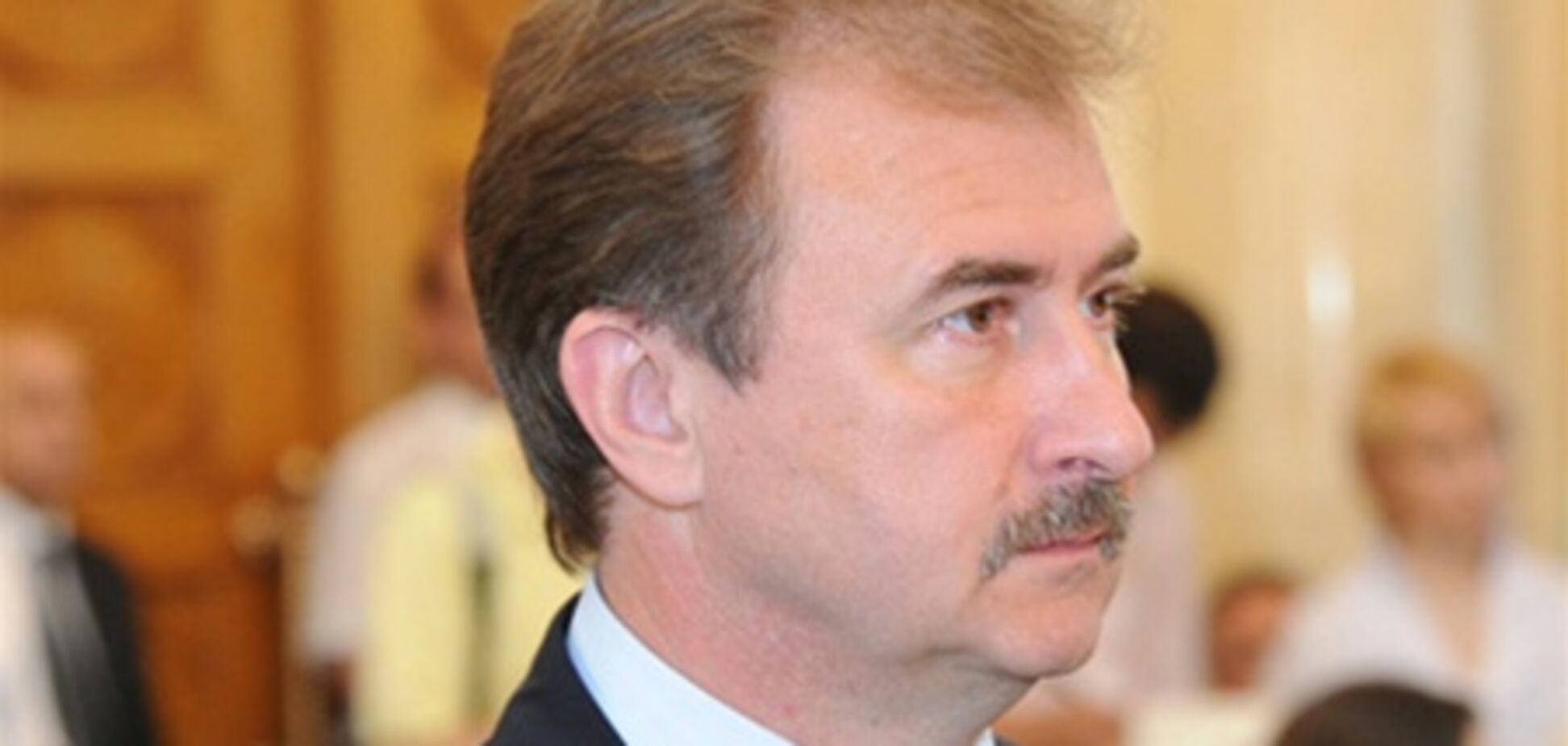 Попов пообещал разобраться с застройщиками