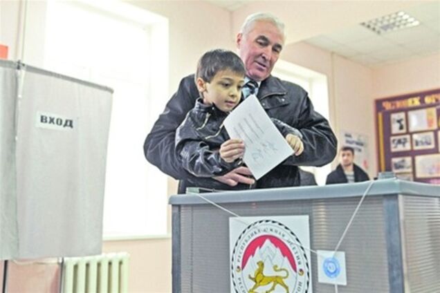 Южная Осетия полностью закрыла границу с Грузией