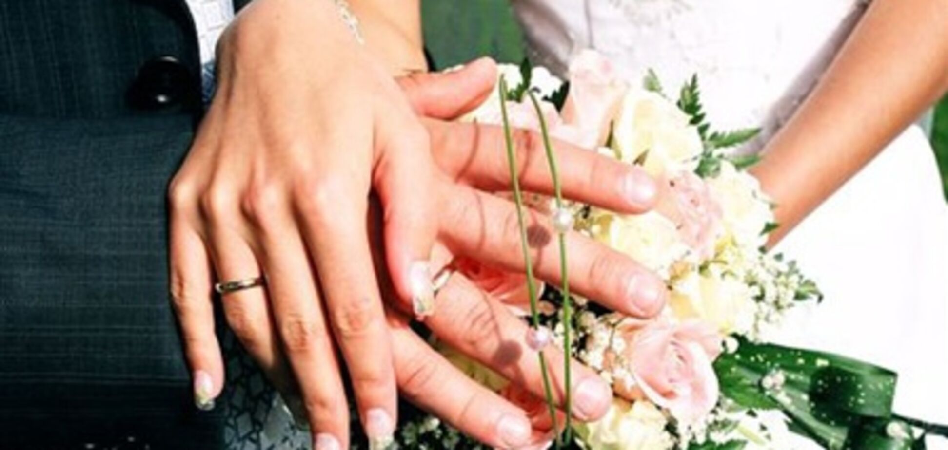 С сегодняшнего дня украинкам можно выходить замуж только с 18 лет