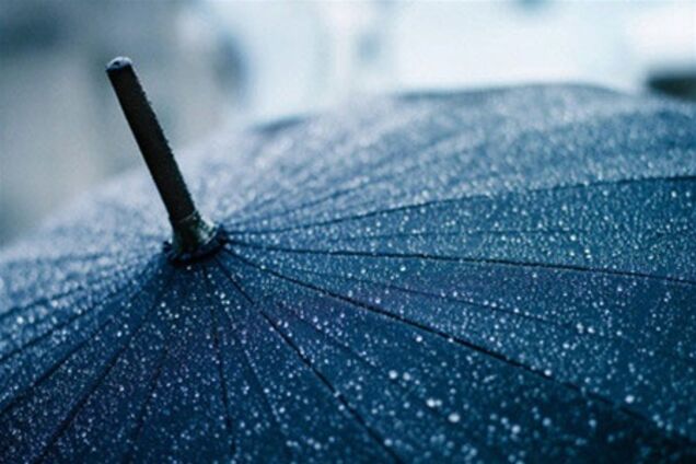 Украину будет морозить и заливать дождями