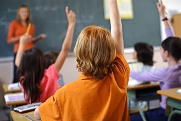 Детсады и школы Киева будут работать по выходным