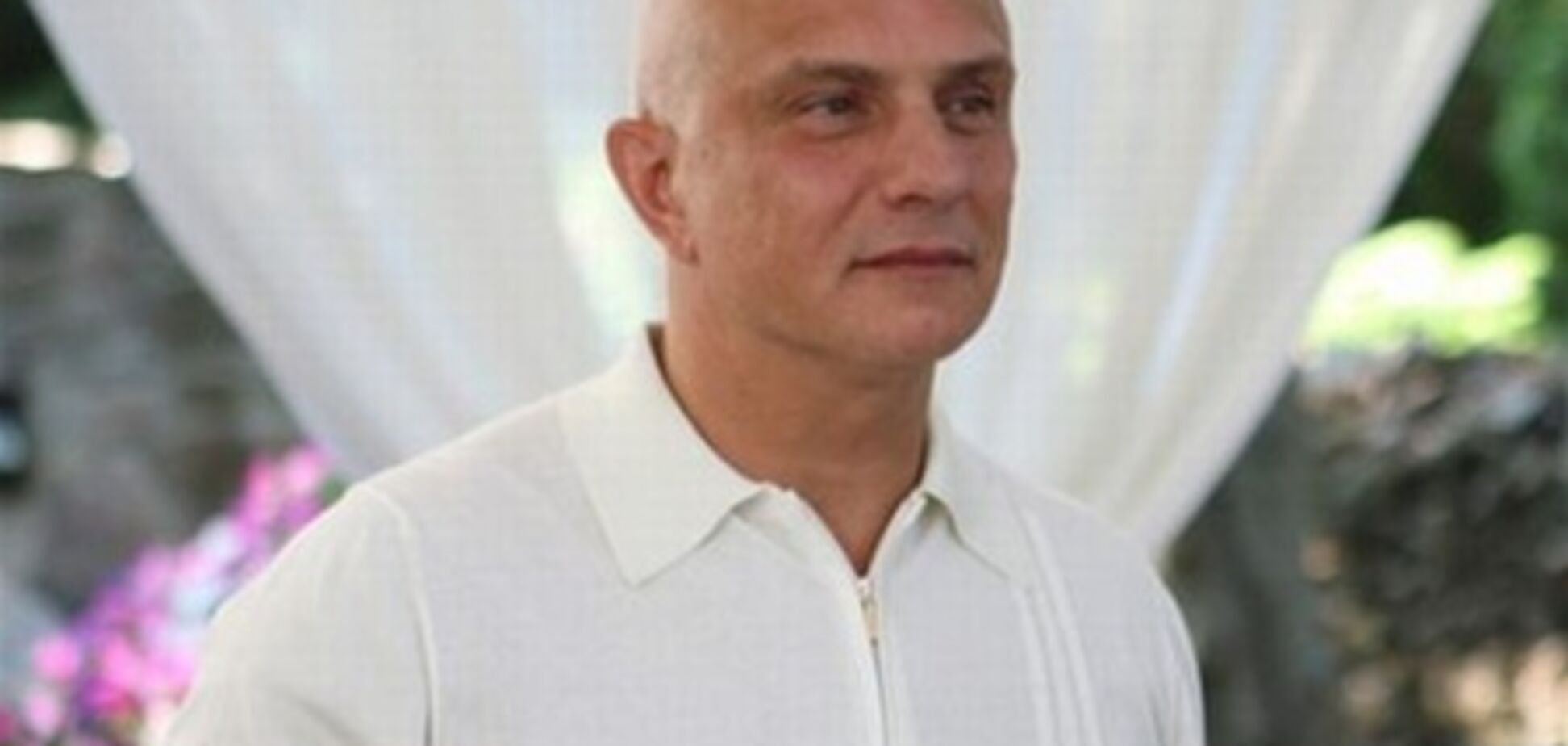 Муж Тимошенко просит ее прекратить голодовку