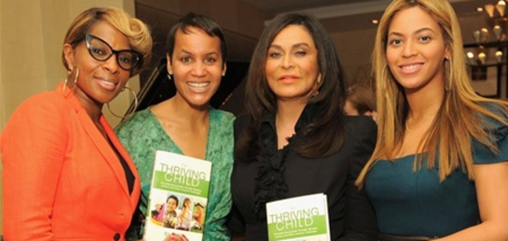 Бейонсе пришла на презентацию книги о детях.Фото