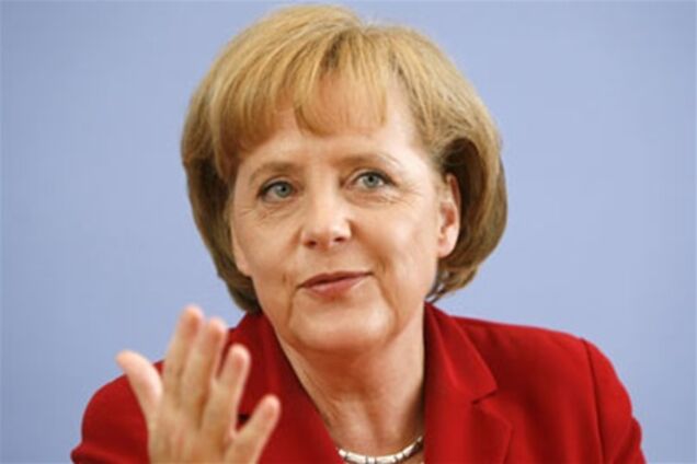 Меркель считает, что украинцы страдают от диктатуры