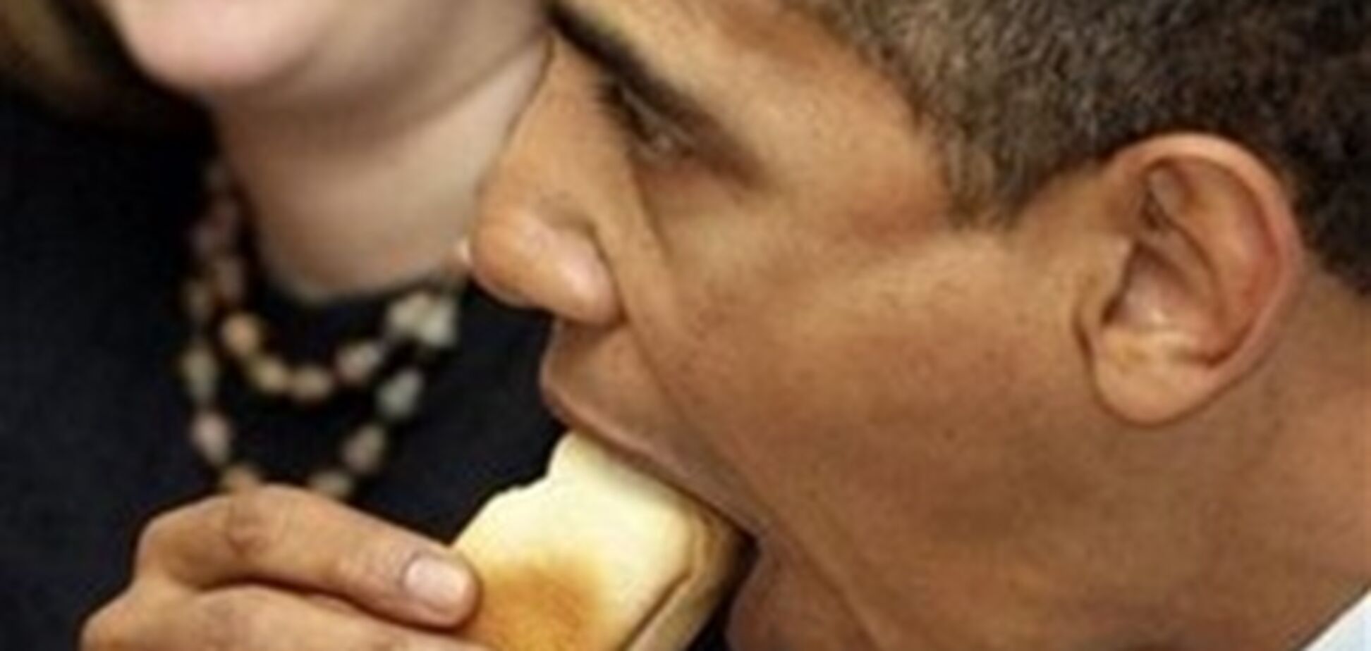 Обаме запретят фотографироваться с хот-догами