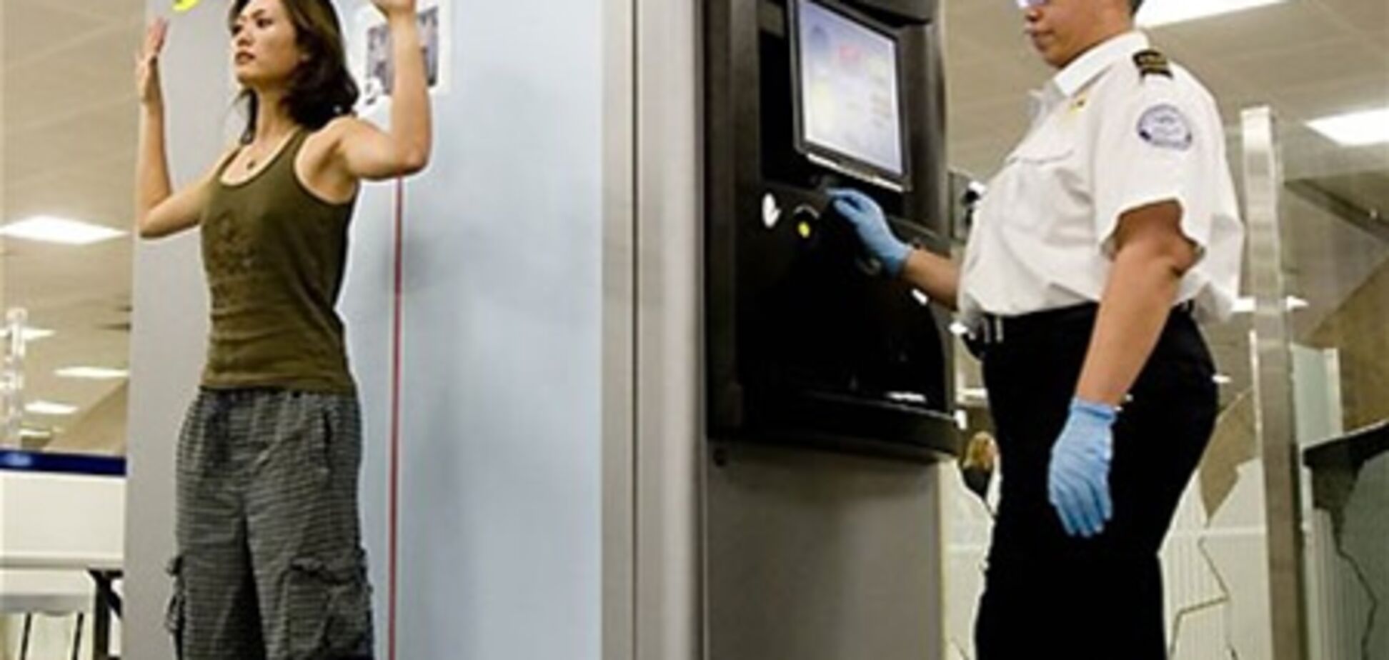 Пассажиры в аэропортах Швейцарии подвергаются радиоактивному Х-излучению