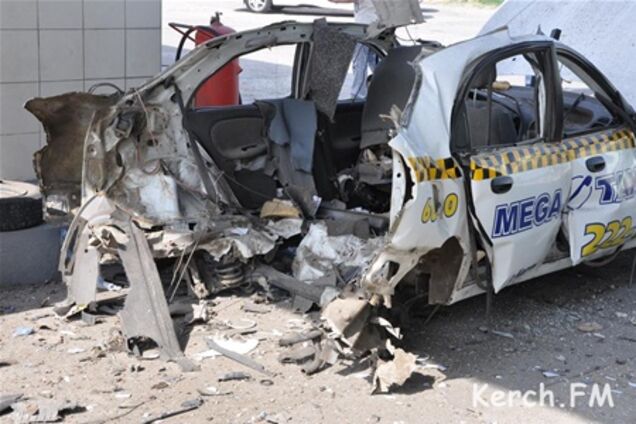 У Керчі на заправці вибухнув таксі