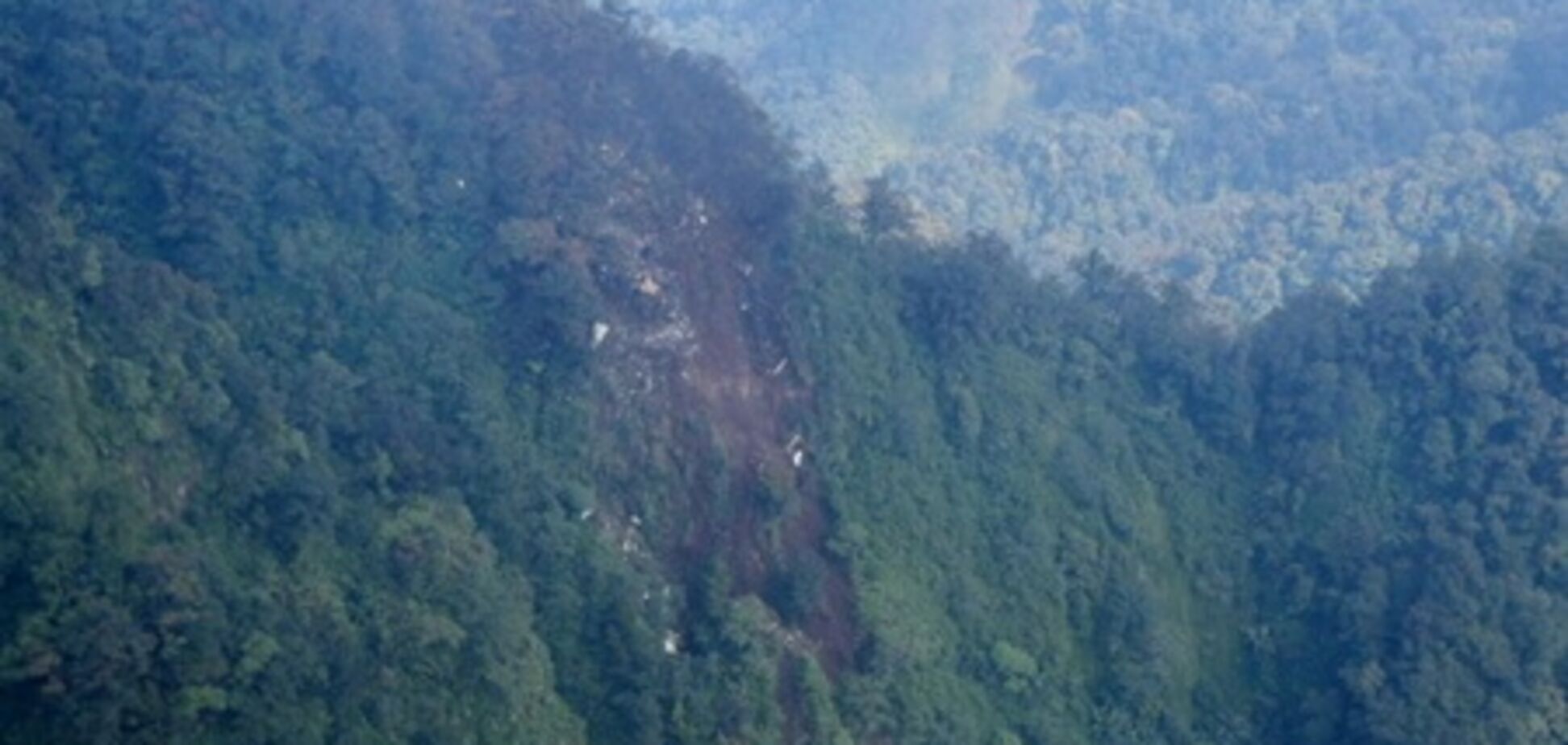 Знайдений бортовий самописець SSJ-100